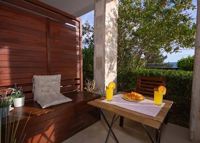 Jolara With Heated Pool *