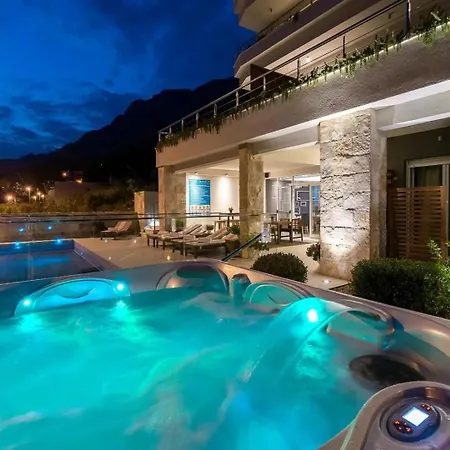 Апартаменты Jolara With Heated Pool *