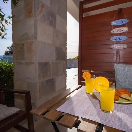 Jolara With Heated Pool شقة *